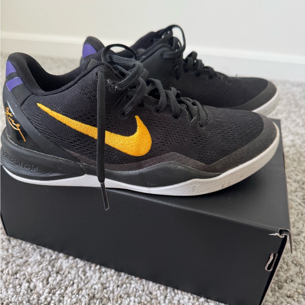 Nike Kobe VIII youth size 4